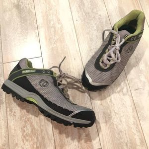 Pearl Izumi cycling shoes womens 41 x alp seek